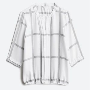 Juanis Pleat Detail Gathering Hem Blouse